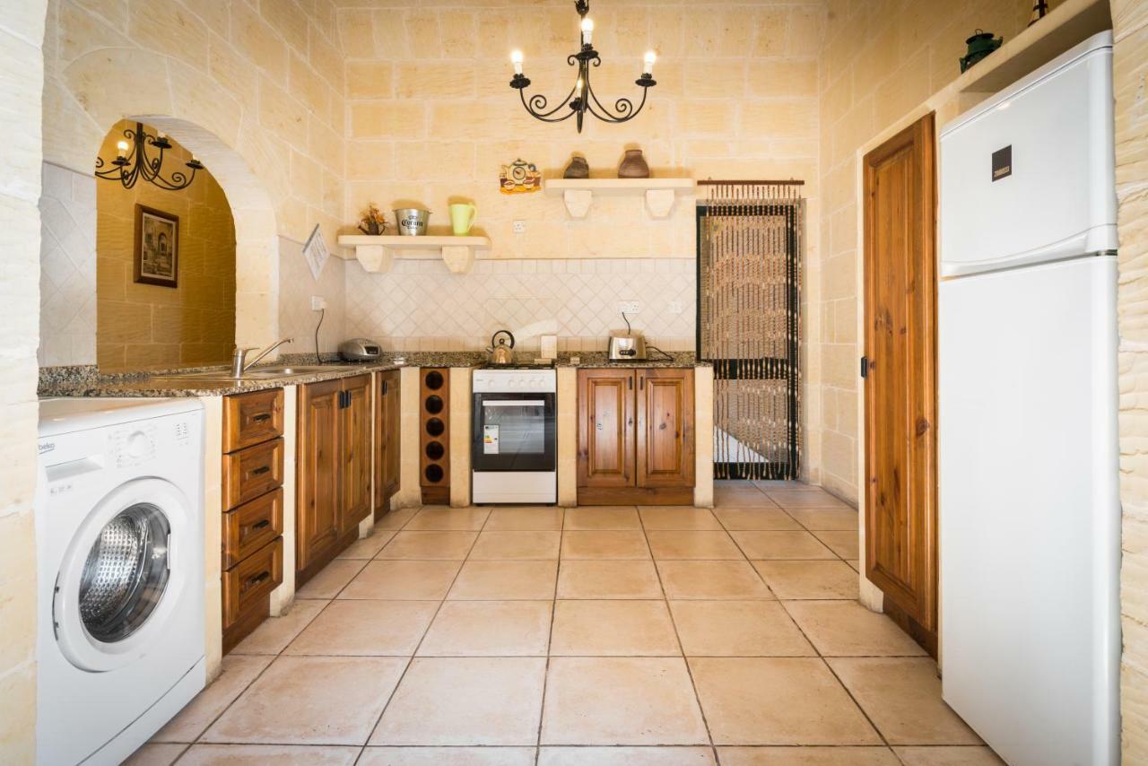 Sunset - Holiday Farmhouse With Large Private Pool In Island Of Gozo Nadur Zewnętrze zdjęcie