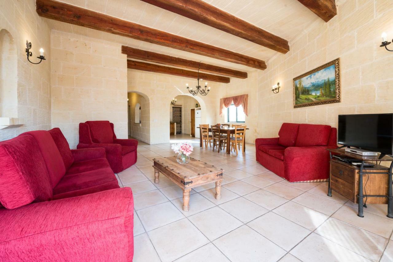 Sunset - Holiday Farmhouse With Large Private Pool In Island Of Gozo Nadur Zewnętrze zdjęcie